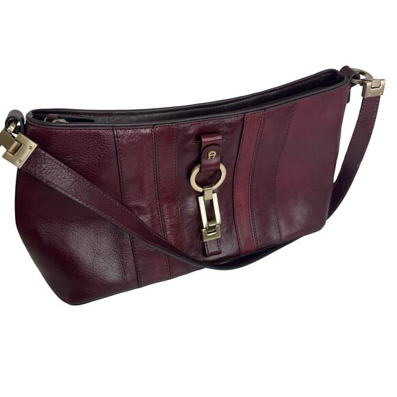 Vintage Etienne Aigner Burgundy Leather Shoulder Bag –  Minimalist Chic - Picture 15 of 16